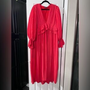 This is a Nasty Gal V Neck Frill Detail Pleated Maxi Dress size US 10